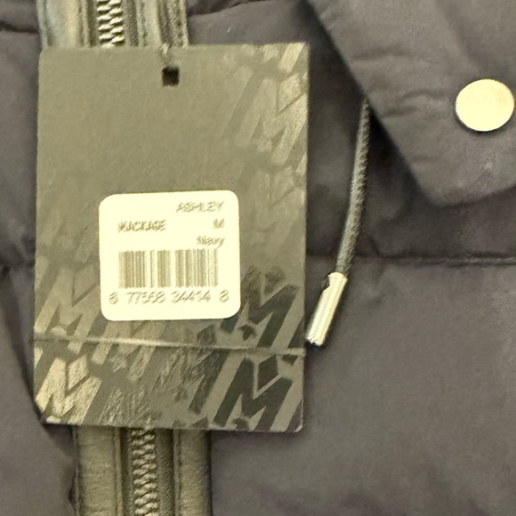 MACKAGE ASHLEY NAVY M - BRAND NEW LADIES DOWN COAT - Picture 7 of 11